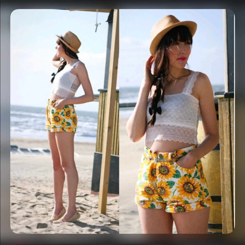 American Apparel Sunflower Print Denim Shorts - Picture 4 of 13